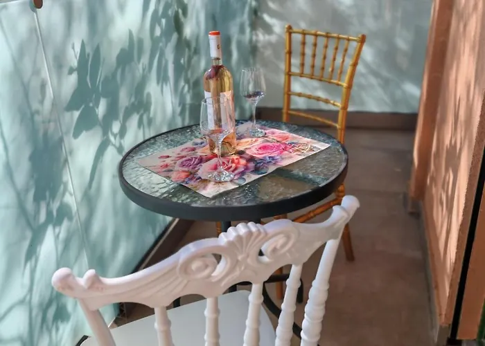 Domenica's Corfu - Roses *