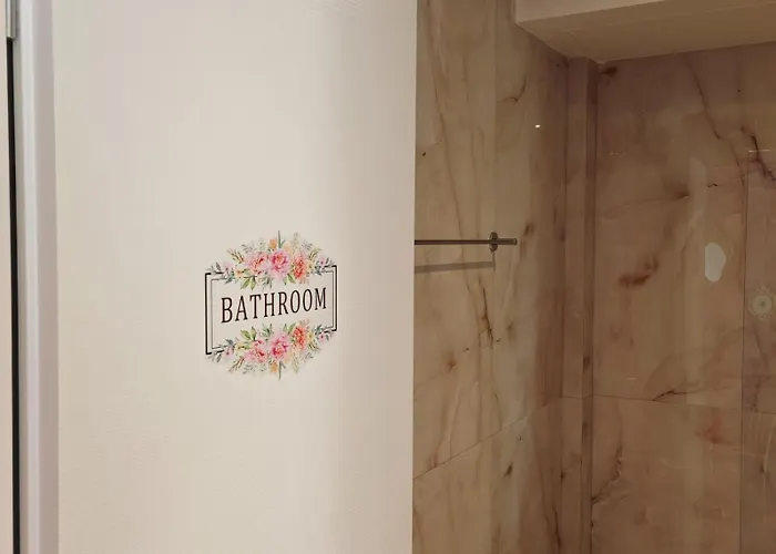 Domenica's Corfu - Roses Αλεπού